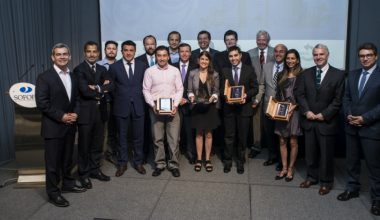 Centro de Sostenibilidad Corporativa UAI entregó premio junto a SOFOFA y Revista Capital