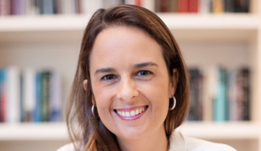 Académica Rachel Herdy se incorpora a la Facultad de Derecho en el campus de Viña