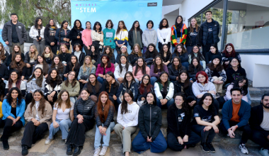 Mujeres en STEM: un centenar de jóvenes finaliza el programa que impulsa el interés por las Ciencias y la Ingeniería