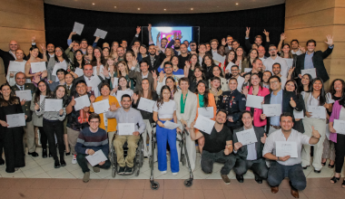 Universidad Adolfo Ibáñez y El Mercurio premian a los 100 Jóvenes Líderes 2023