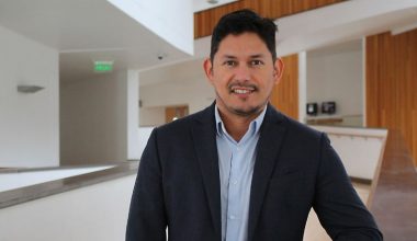 Académico de la Escuela de Comunicaciones y Periodismo UAI, Luis Santana obtiene Fondecyt de iniciación