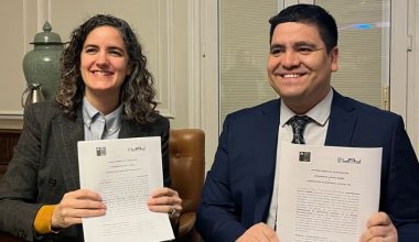Universidad Adolfo Ibáñez y Corporación de Asistencia Judicial firman convenio para fortalecer el trabajo público privado por el acceso a la justicia